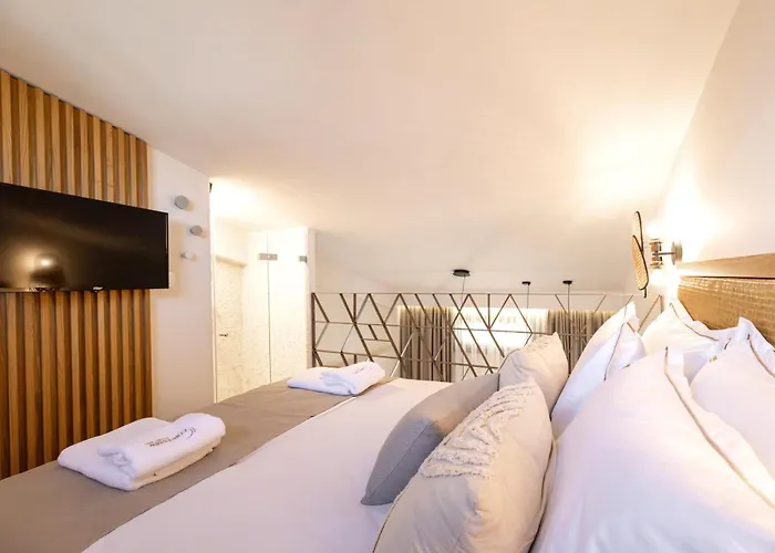 Quintessina Luxury 4*
