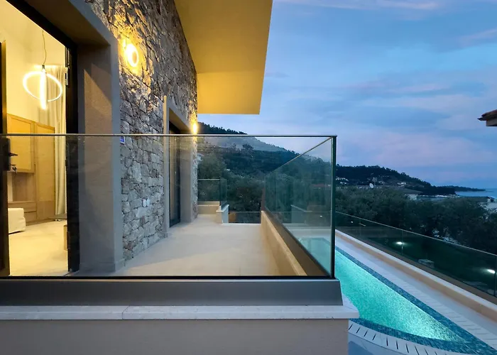 Quintessina Luxury Aparthotel 4*