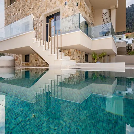 Quintessina Luxury Chrysi Ammoudia