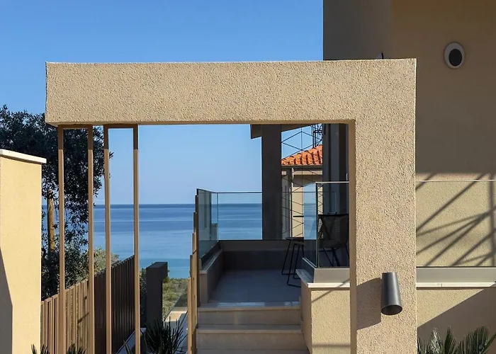 Quintessina Luxury Apart-hotel 3*